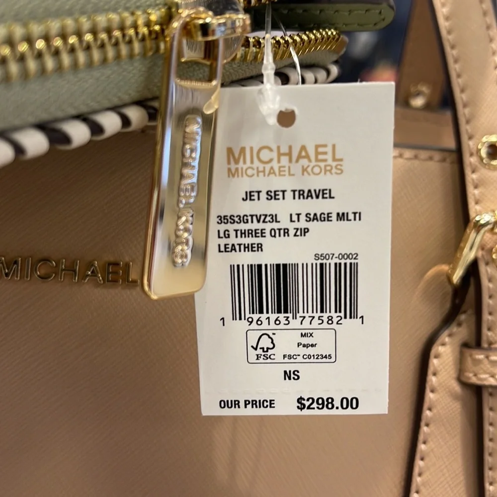 Michael Kors Jet Set Travel Large Pebble Leather Quarter-Zip Wallet NWT